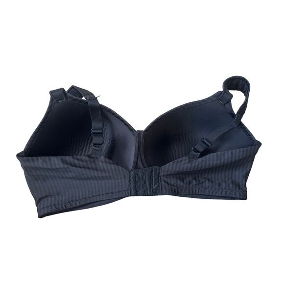 PLAYTEX Bra size 40 DD; Black; No Underwire; Lightly Padded;  NWOT - Picture 2 of 4